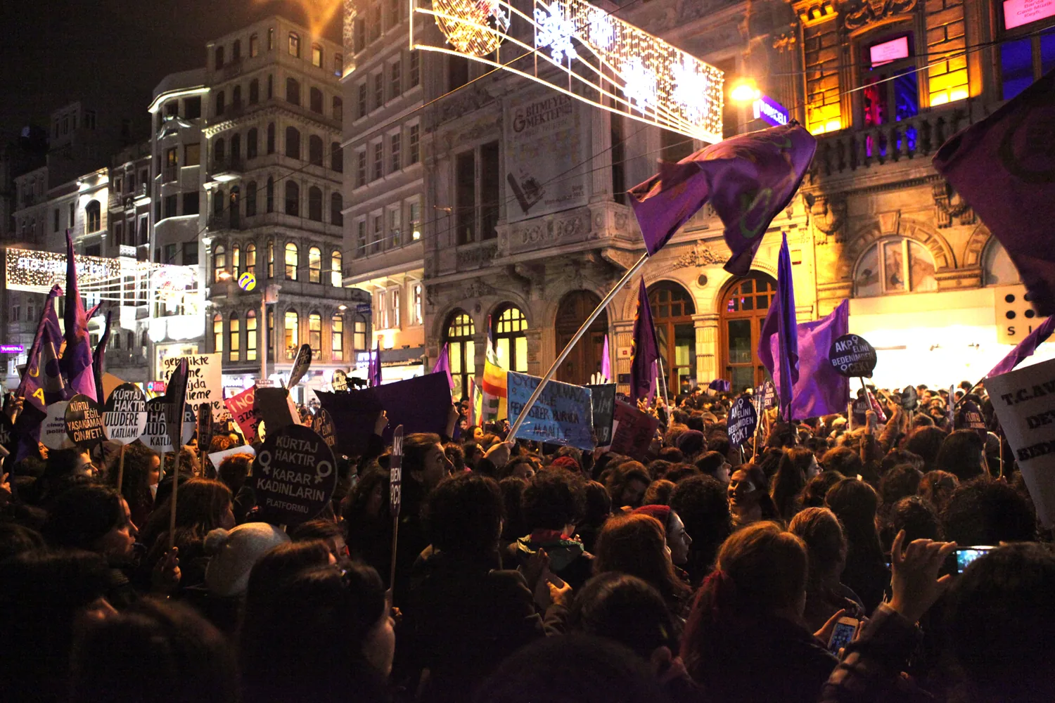 8 Mart Feminist Gece Yürüyüşü