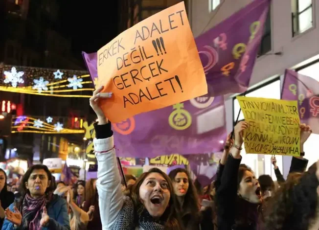 8 Mart Feminist Gece Yürüyüşü / 2016 / Foto: Nejla Osseiran
