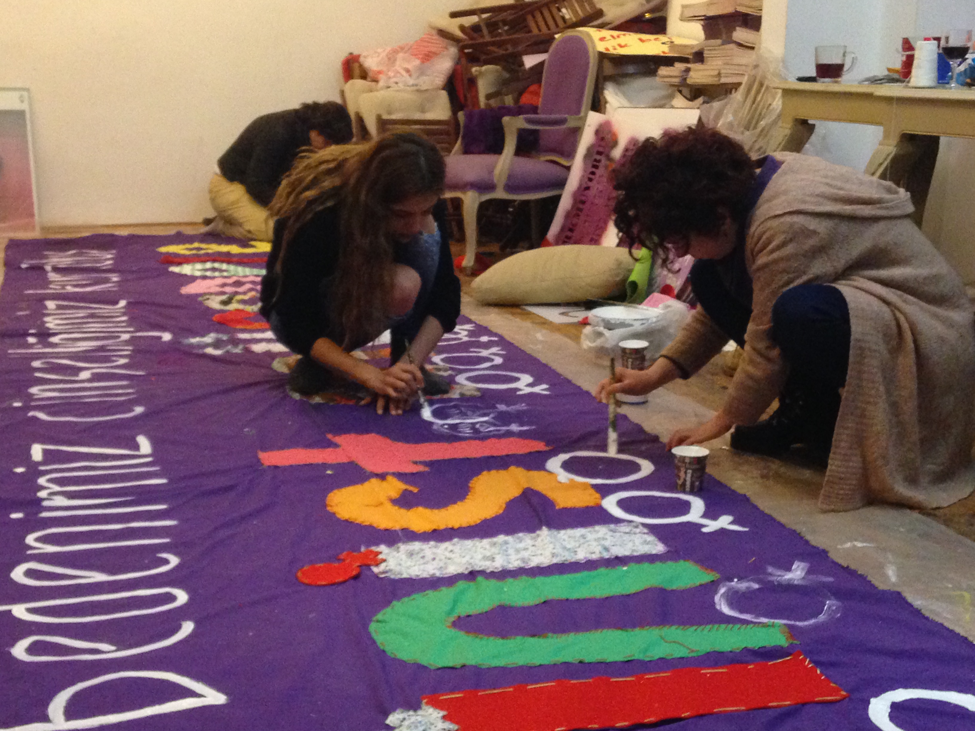 8 Mart Feminist Gece Yürüyüşü / 2016 / Pankart Yazımı