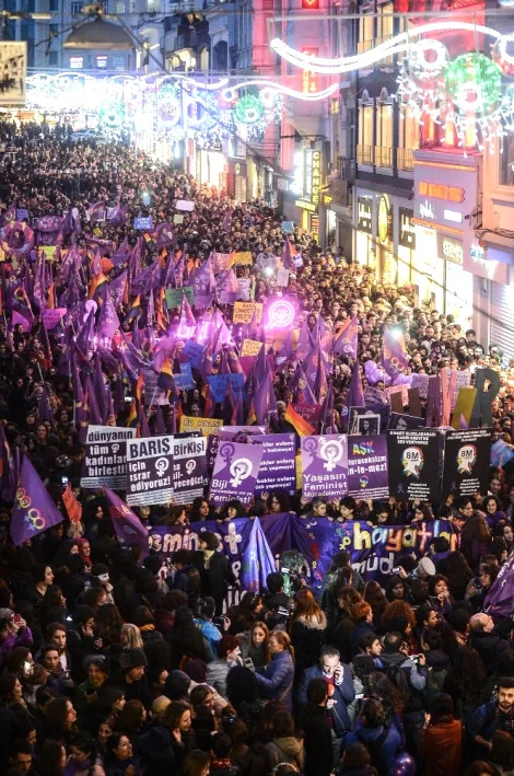8 Mart Feminist Gece Yürüyüşü / 2017 / Foto: Marmara Gazetesi