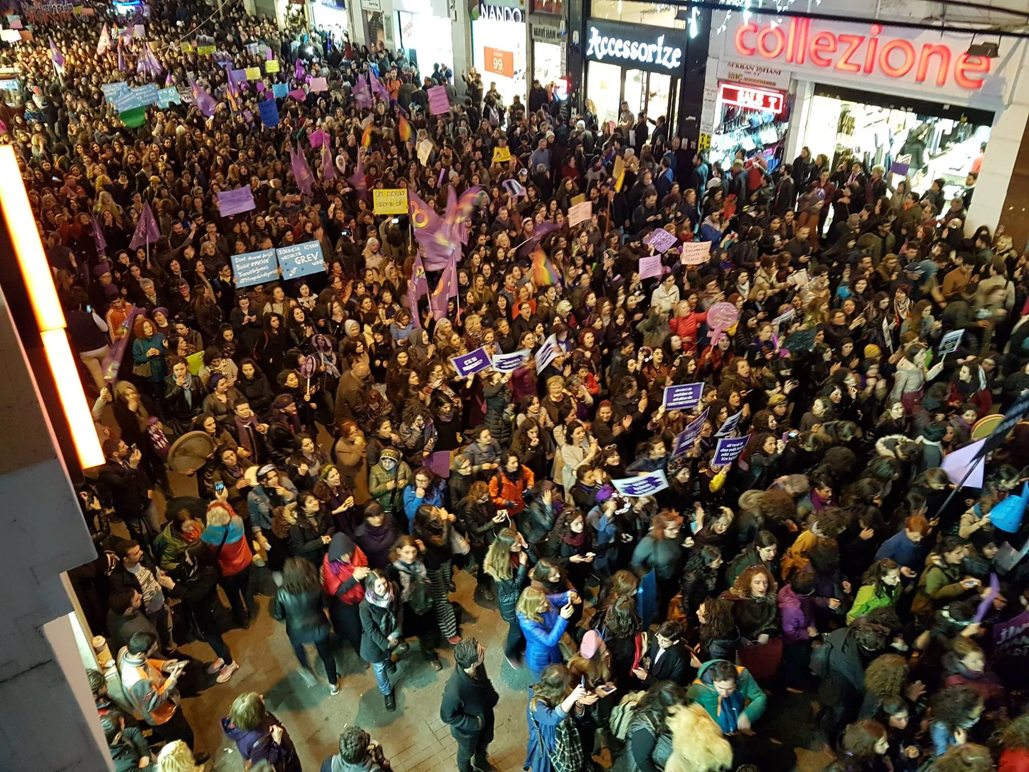 8 Mart Feminist Gece Yürüyüşü