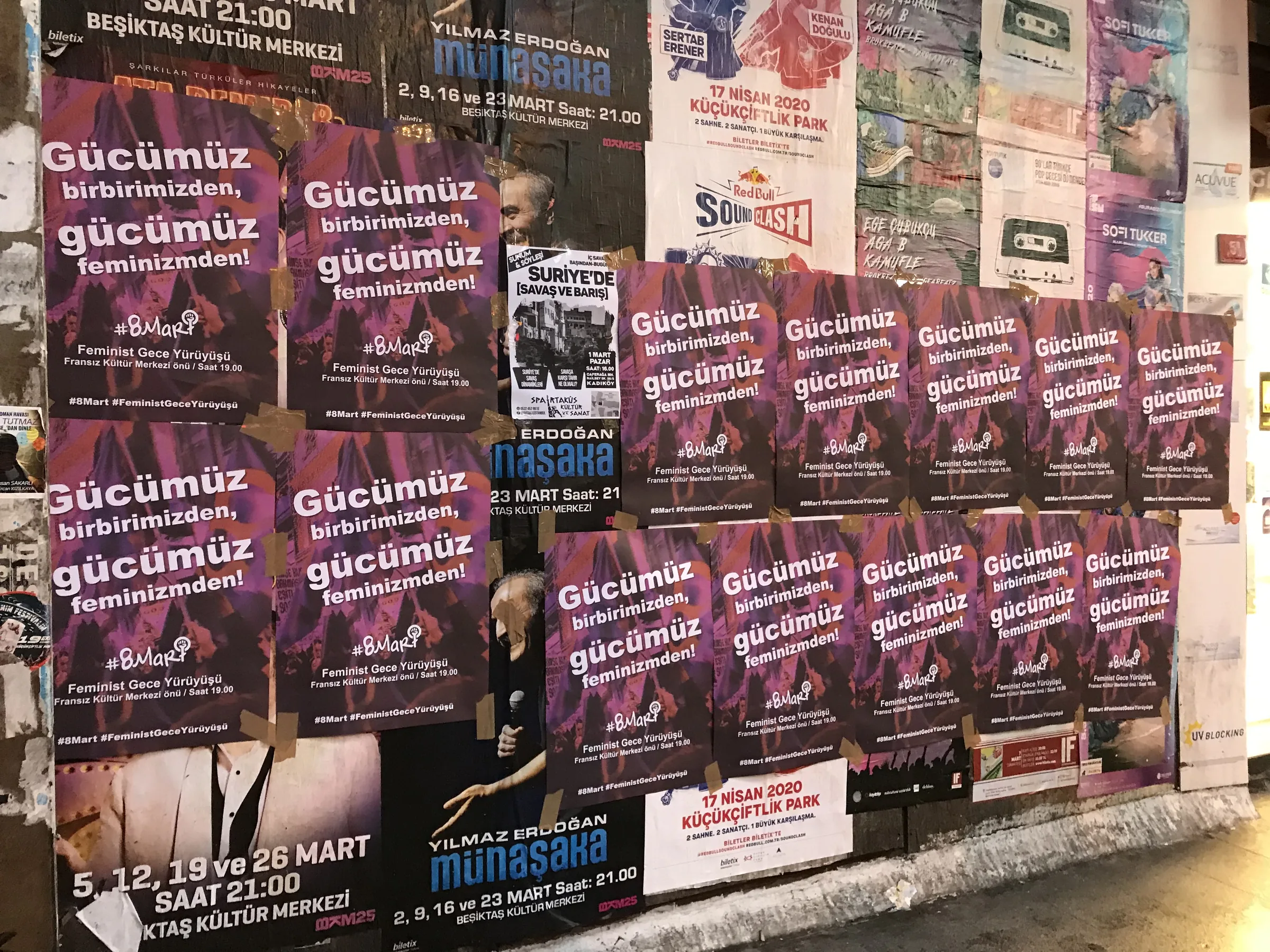 March 8 Feminist Night March / 2020 / Putting up posters