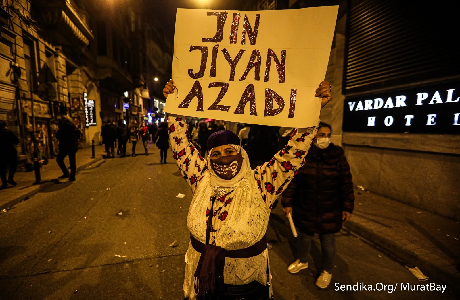 March 8 Feminist Night March / 2021 / Photograph: Murat Bay