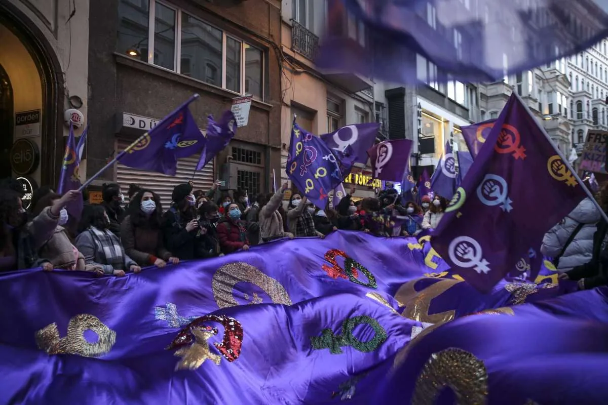 March 8 Feminist Night March / 2021 / Photograph: AP News