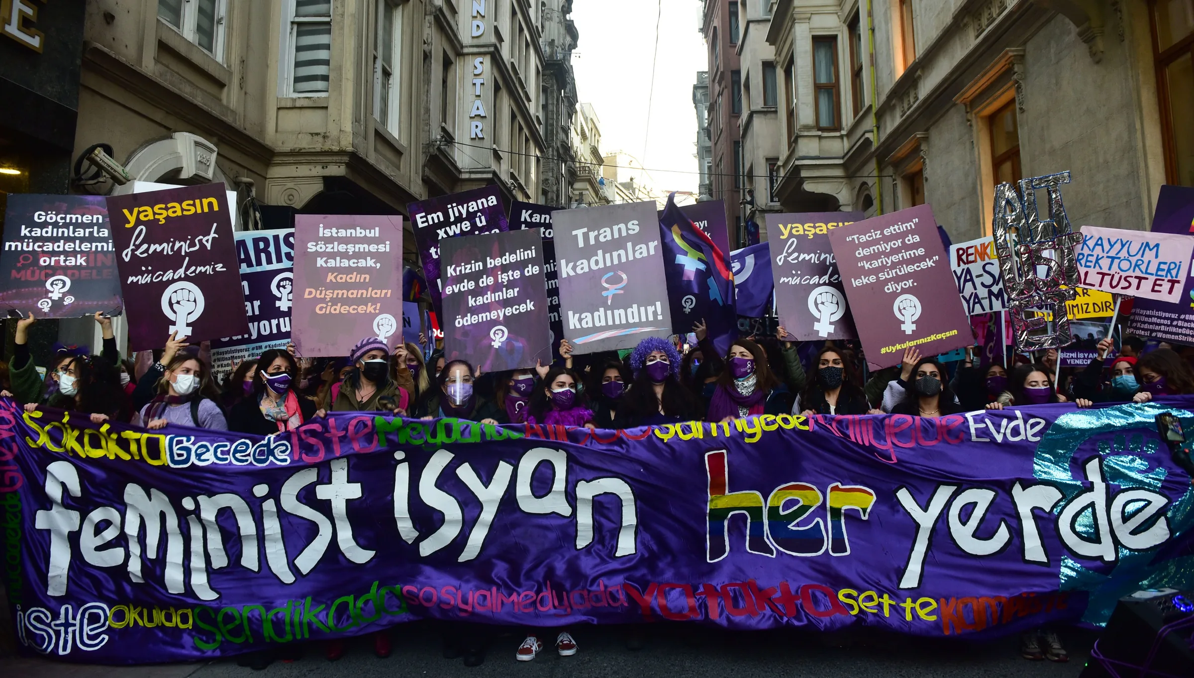 8 Mart Feminist Gece Yürüyüşü / 2021 / Foto: Zeynep Kuray